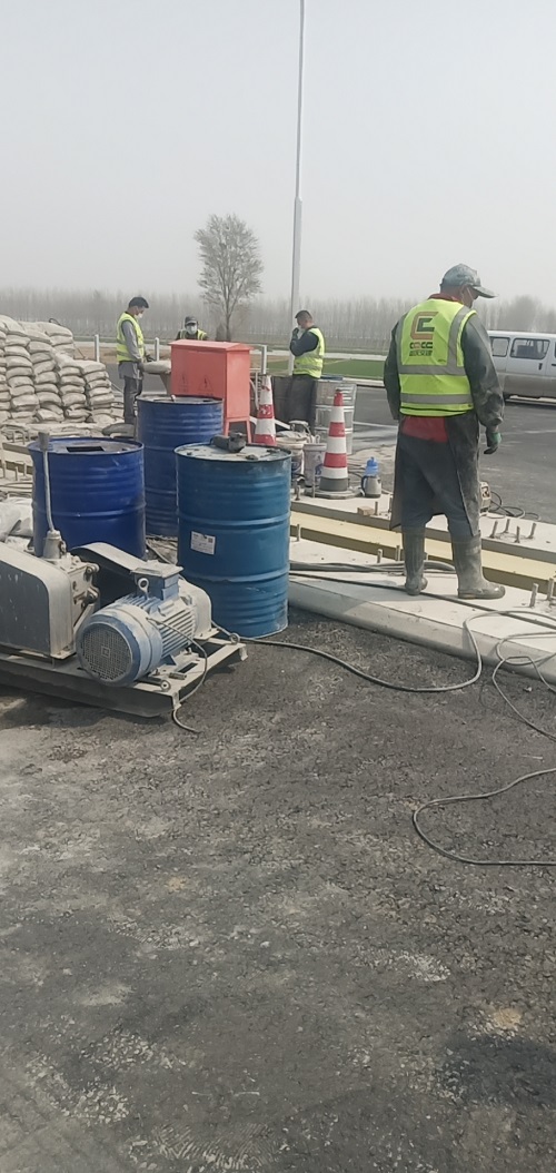 松江公路路基回填土压密注浆